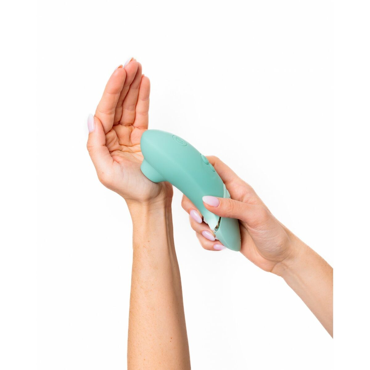 V5H8BF6A118003A4B503067D7F65075A216R4681082P8