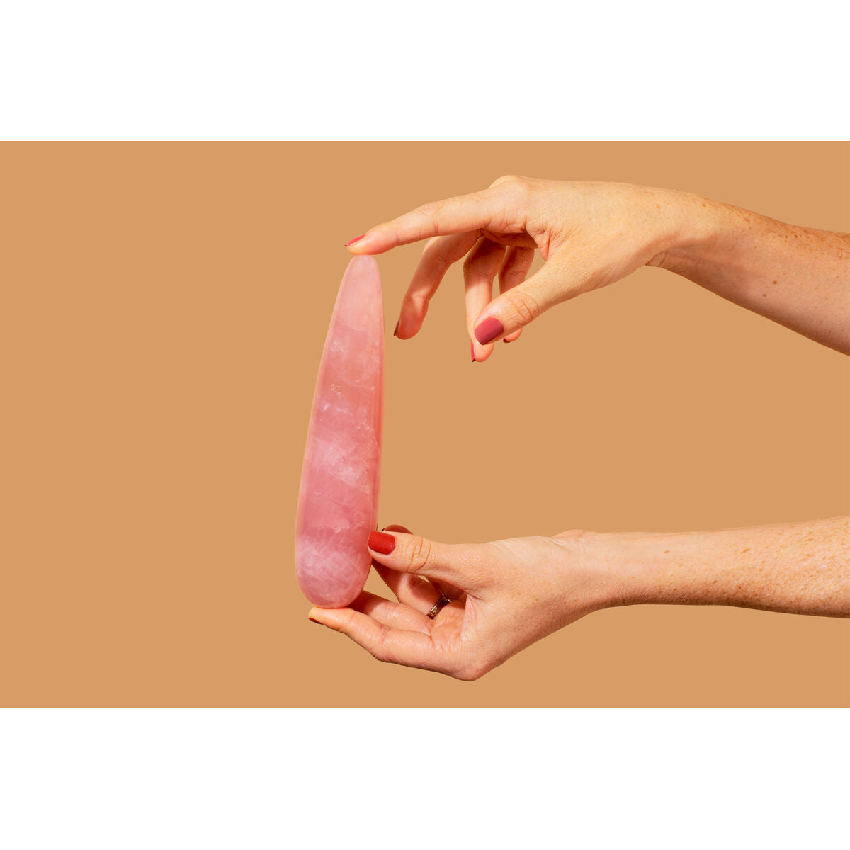 V4H660ECECACD7A20D43904EF429471062ER4864280P7