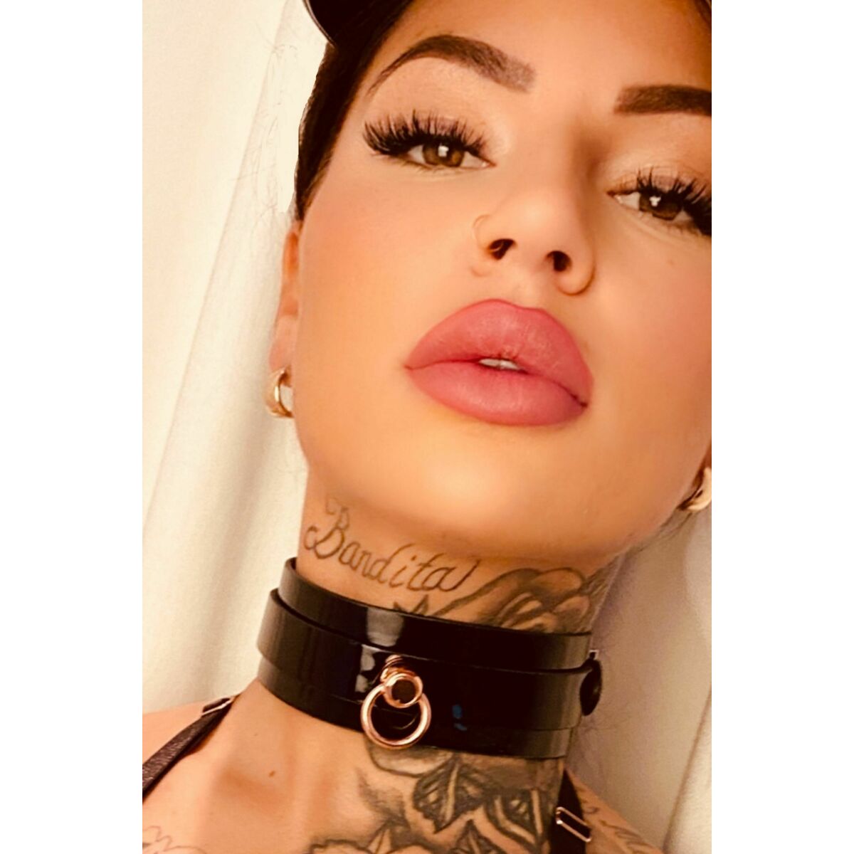 V5H05423F657EE015C851FF4FFFFC1EE979R5103155P4